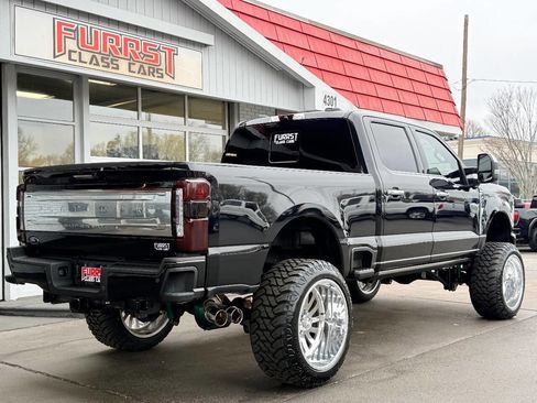 Used 2024 Ford F250 Platinum image 3