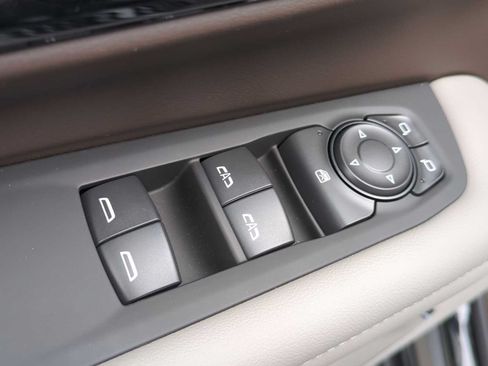 New 2026 Chevrolet Suburban LS AWD/4WD image 11