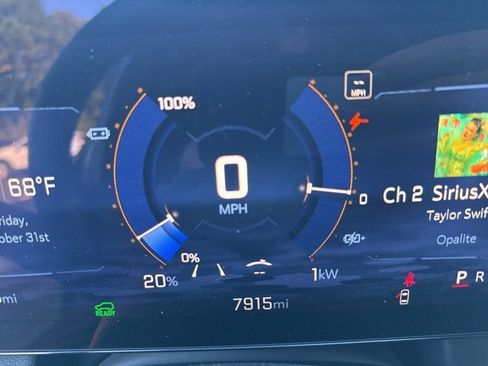 Used 2024 Chevrolet Equinox EV RS image 16