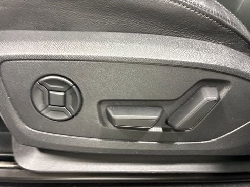 Used 2024 Audi Q3 2.0T Premium AWD/4WD image 11