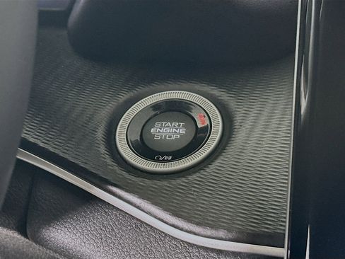Used 2023 Jeep Grand Cherokee Laredo RWD image 20