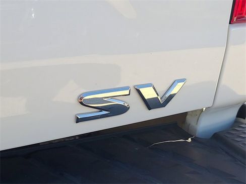 Used 2023 Nissan Titan SV image 10