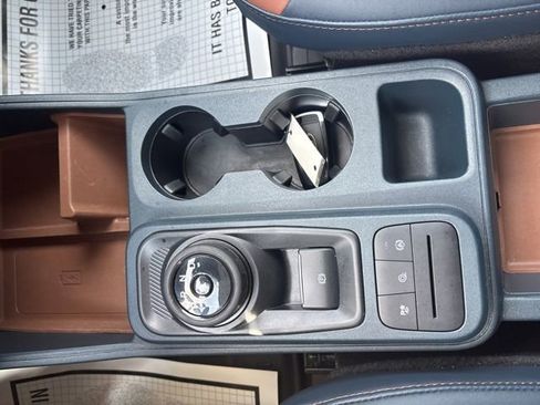 Used 2024 Ford Maverick Lariat image 13