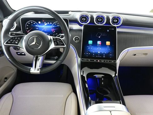 Certified 2026 Mercedes-Benz GLC 300 4MATIC image 17