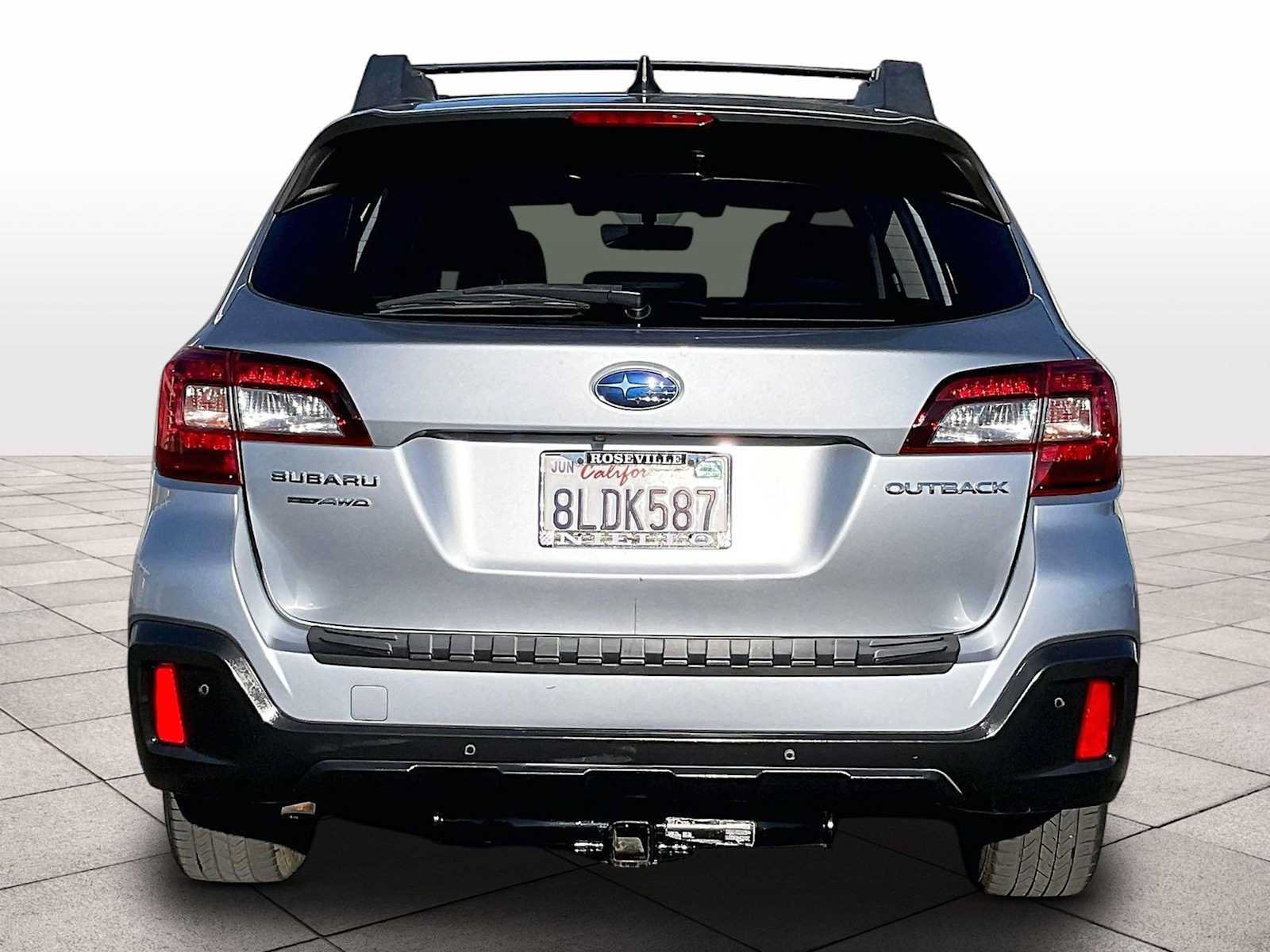 Used 2019 Subaru Outback 2.5i Limited AWD/4WD image 9