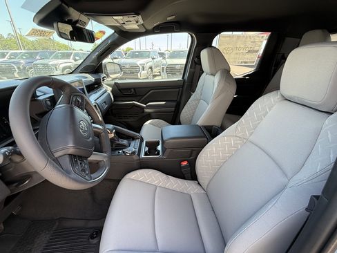 New 2026 Toyota Tacoma SR5 AWD/4WD image 27