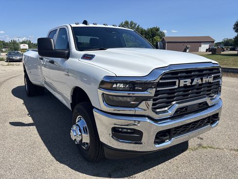 New 2026 RAM 3500 Tradesman AWD/4WD image 1