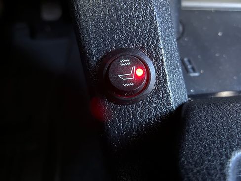 Used 2023 Toyota Tacoma TRD Sport w/ Technology Package image 27