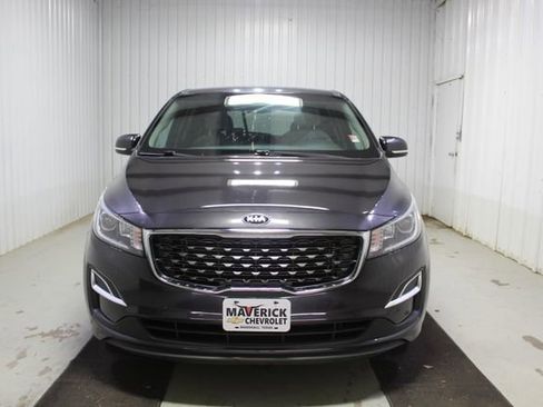 Used 2021 Kia Sedona LX FWD image 2