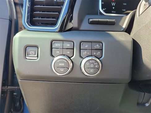 New 2026 GMC Sierra 2500 Denali Ultimate w/ Max Trailering Package image 13