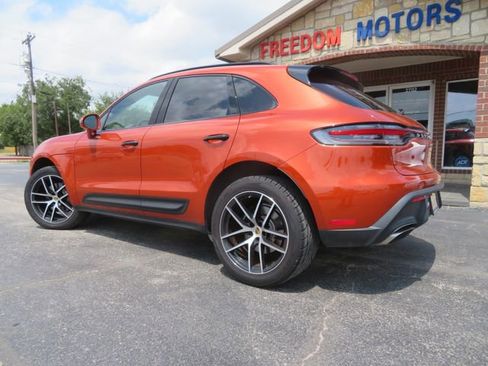 Used 2022 Porsche Macan image 7
