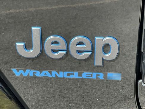 Used 2024 Jeep Wrangler High Altitude AWD/4WD image 11