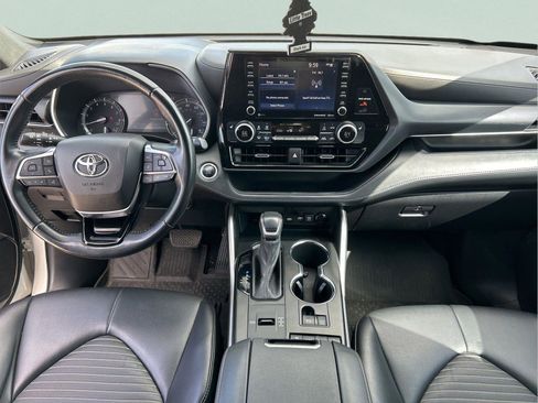 Used 2021 Toyota Highlander XSE image 14