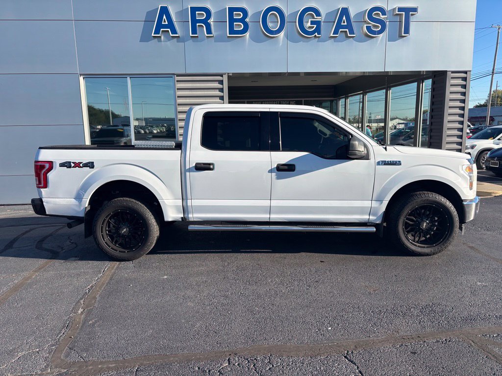Used 2017 Ford F150 XLT AWD/4WD image 4