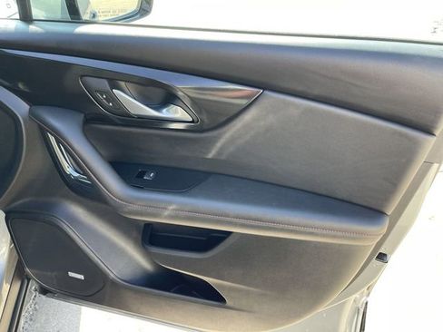 Used 2024 Chevrolet Blazer RS w/ Enhanced Convenience Package AWD/4WD image 16