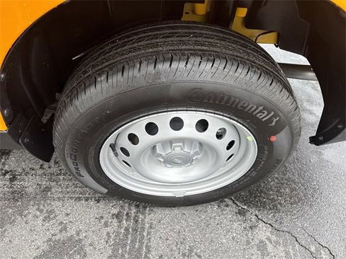 New 2026 Ford Maverick XL image 12