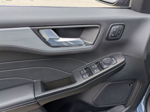 New 2026 Ford Escape SE w/ PHEV Premium Package image 16