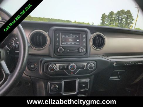 Used 2018 Jeep Wrangler Unlimited Sport AWD/4WD image 18