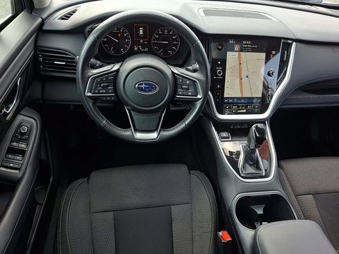 Used 2024 Subaru Outback Premium AWD/4WD image 11