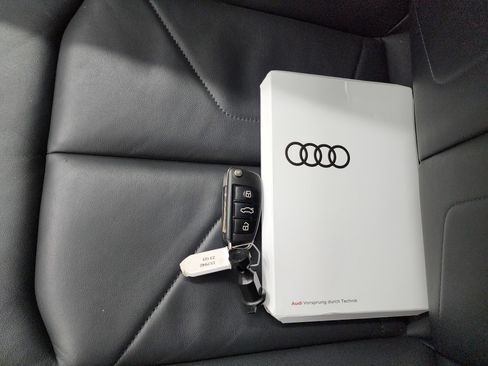 Used 2023 Audi Q3 2.0T Premium image 49