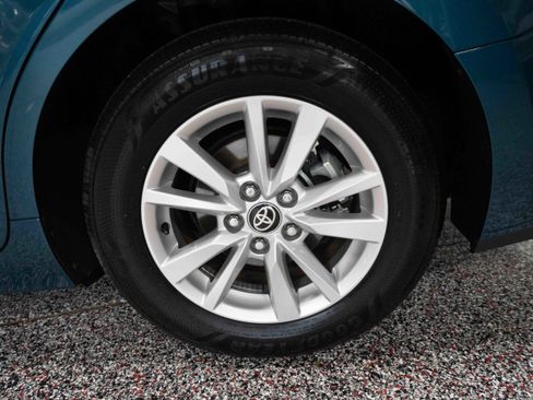 Used 2025 Toyota Camry LE w/ Convenience Package FWD image 28