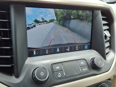 Used 2021 GMC Acadia Denali w/ Denali Ultimate Package AWD/4WD image 26