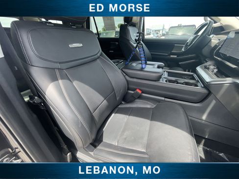 Used 2025 Ford Expedition Max Platinum AWD/4WD image 28