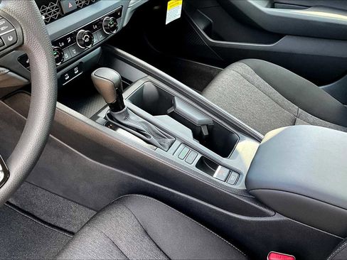 New 2025 Honda Accord SE image 7