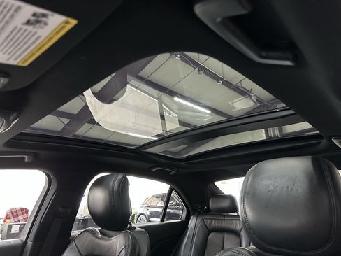 Used 2017 Lincoln Continental Select w/ Climate Package image 31