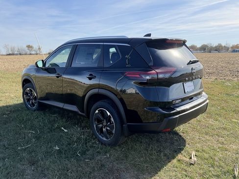 New 2026 Nissan Rogue SV w/ SV Premium Package image 7