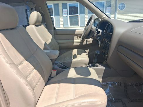 Used 2002 Nissan Pathfinder LE AWD/4WD image 21