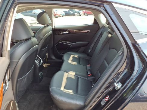 Used 2019 Kia Cadenza Technology FWD image 13