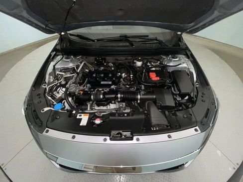 Used 2018 Honda Accord LX image 24