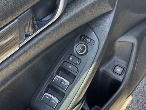 Used 2018 Honda Accord Sport image 17