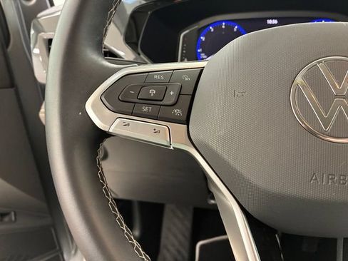 Used 2022 Volkswagen Taos SEL AWD/4WD image 23
