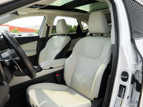 Used 2025 Lexus NX 350h AWD w/ Accessory Package (2T) image 18