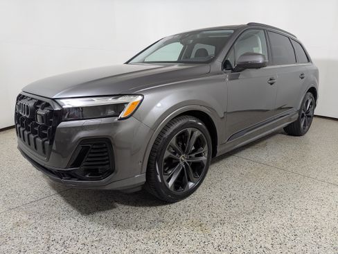 Certified 2025 Audi Q7 3.0T Premium Plus w/ Premium Plus Package image 3