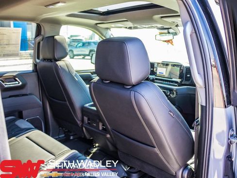Used 2025 Chevrolet Silverado 1500 RST AWD/4WD image 26