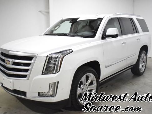 Used 2019 Cadillac Escalade Premium Luxury AWD/4WD image 1