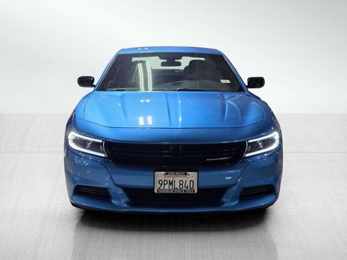 Used 2023 Dodge Charger SXT image 2