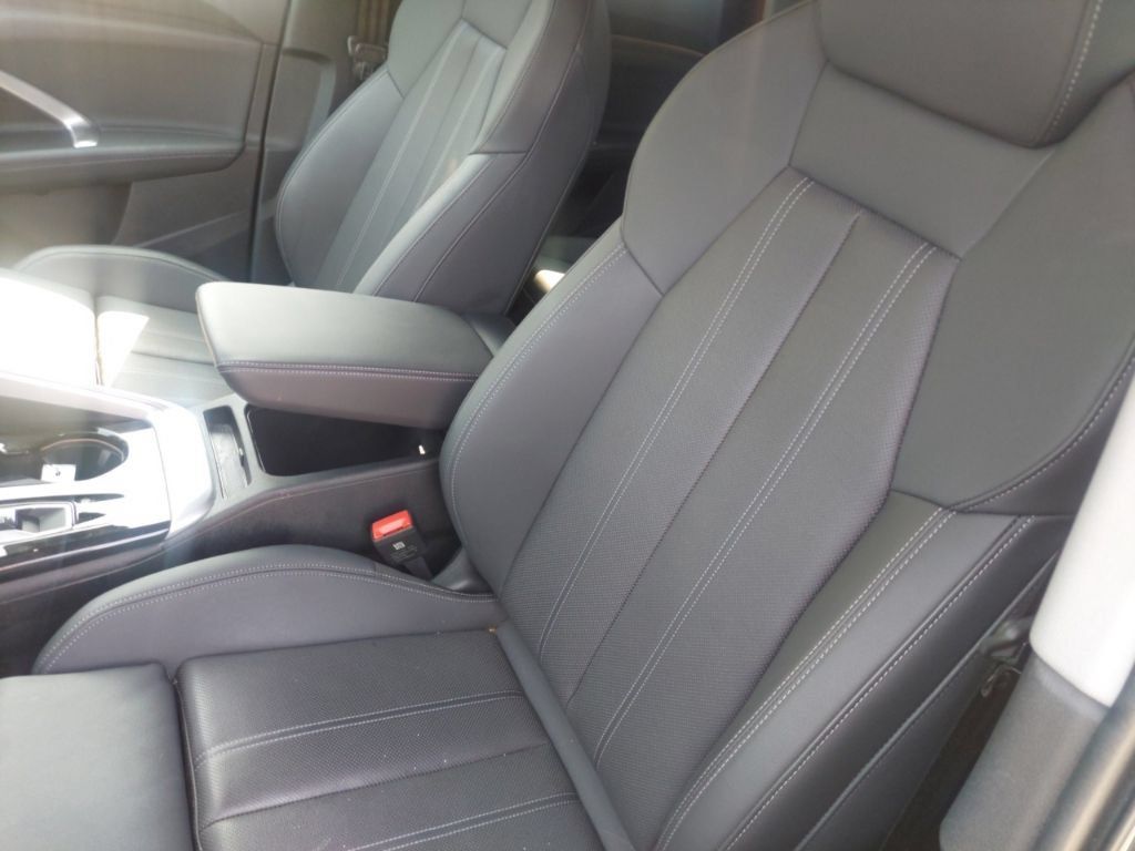 Used 2025 Audi Q5 Prestige AWD/4WD image 22