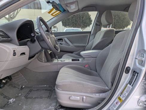 Used 2007 Toyota Camry LE image 12