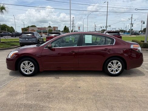 Used 2010 Nissan Altima 2.5 SL w/ SL Pkg FWD image 2