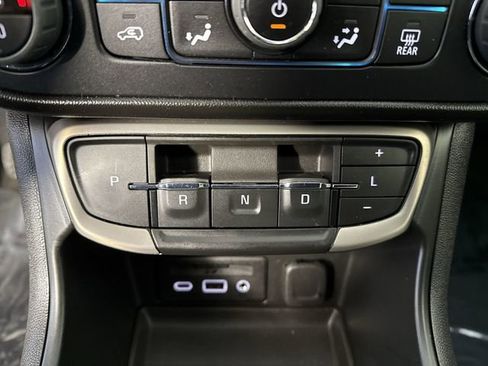 Used 2022 GMC Terrain Denali w/ Denali Premium Package image 18