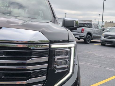 New 2026 GMC Sierra 1500 SLT w/ SLT Premium Plus Package AWD/4WD image 12