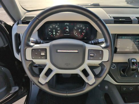 Used 2022 Land Rover Defender 110 X-Dynamic SE AWD/4WD image 19