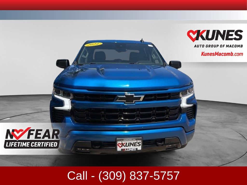 Used 2024 Chevrolet Silverado 1500 RST AWD/4WD image 2