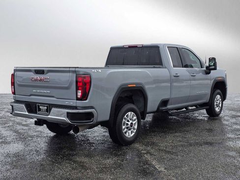 Certified 2025 GMC Sierra 2500 SLE AWD/4WD image 3
