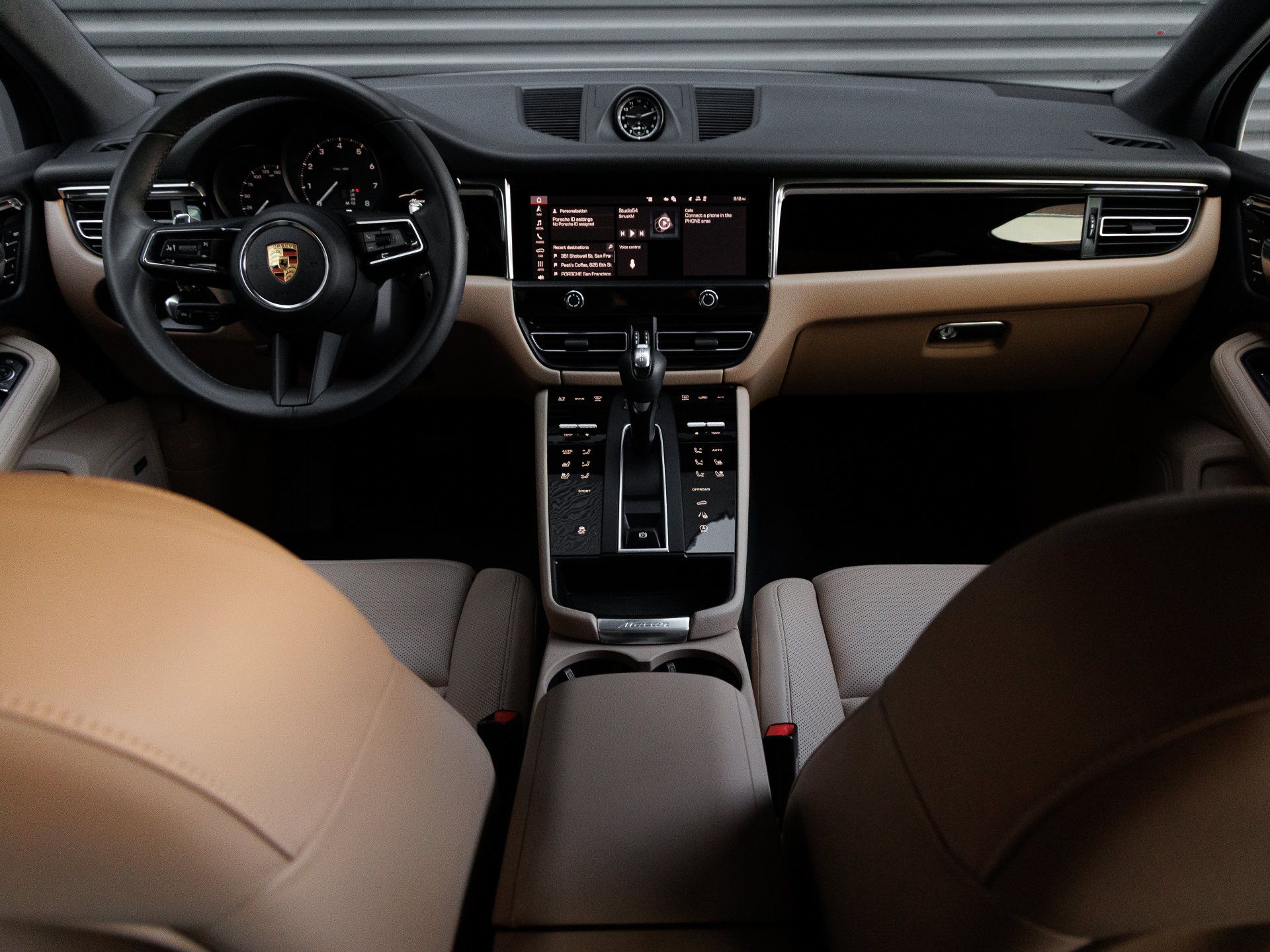 Used 2026 Porsche Macan AWD/4WD image 15