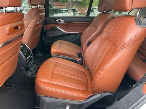 Used 2023 BMW X7 xDrive40i w/ Executive Package AWD/4WD image 7